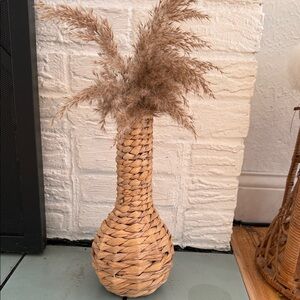 Natural Woven Vase with Pampas Grass